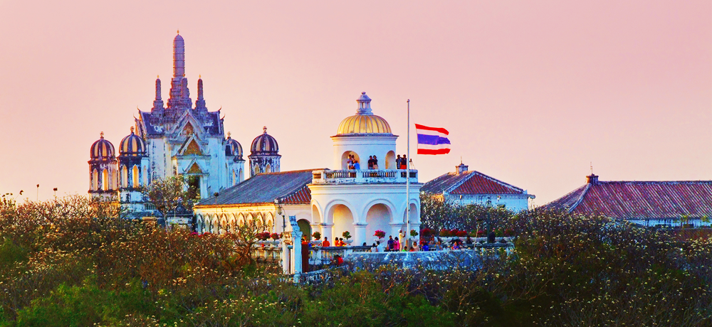 Phetchaburi’s Attractions by Phetchaburi Discovery.